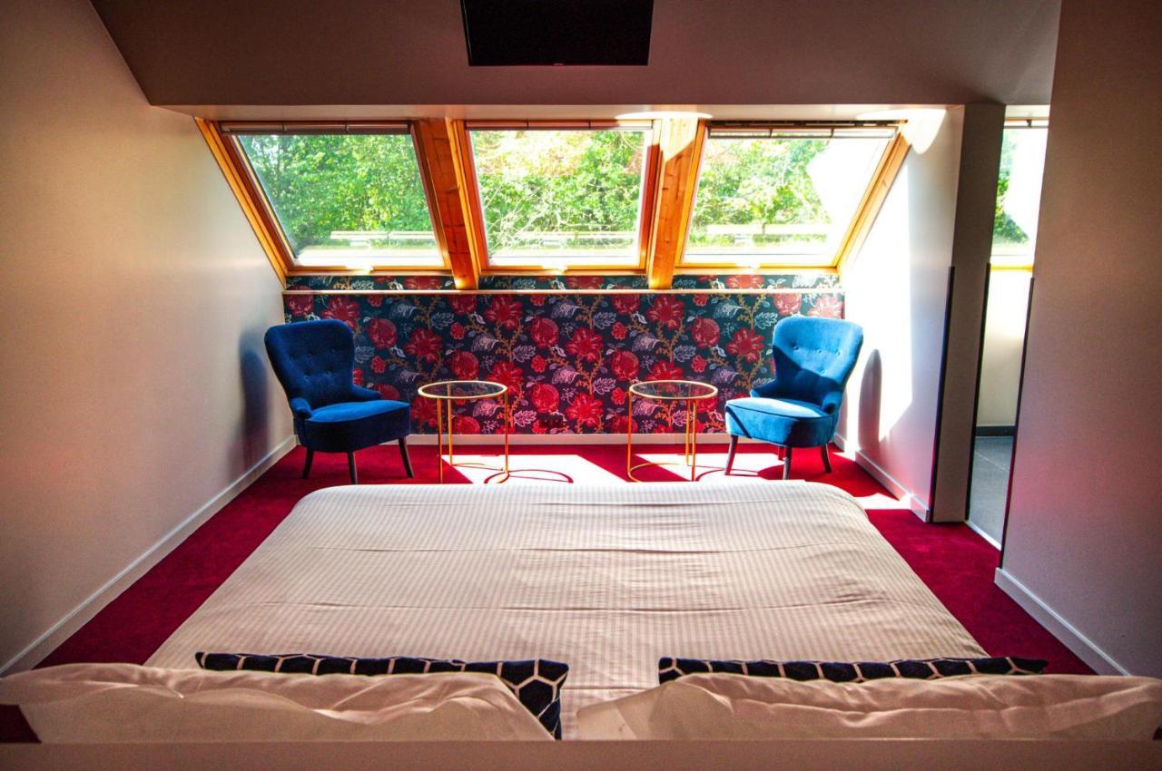 Domaine De La Corniche 4* Rolleboise