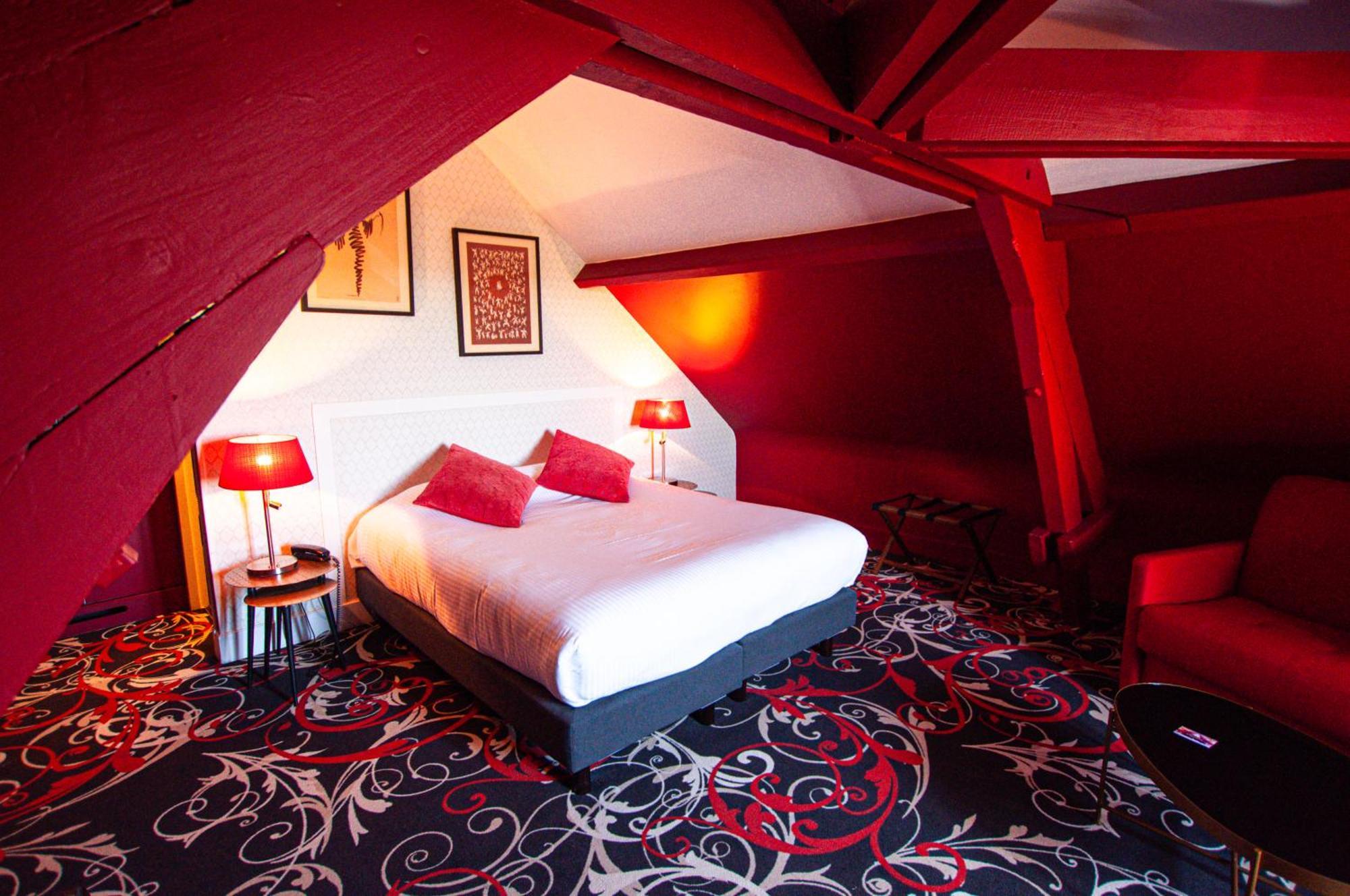 Domaine De La Corniche Hotel 4*
