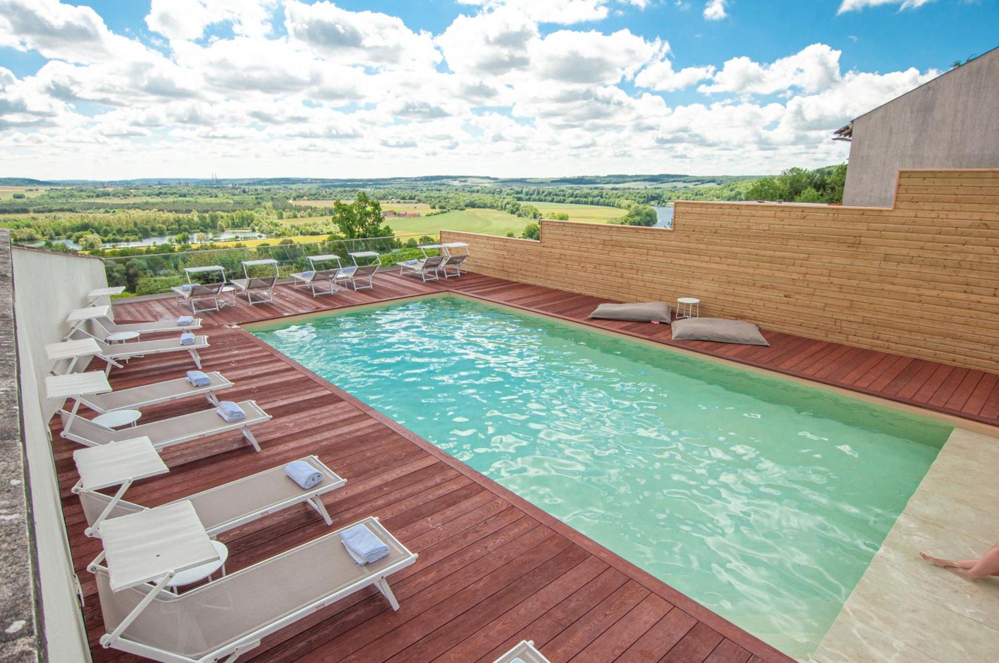 Domaine De La Corniche 4*